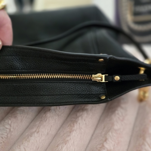 Tory Burch Carson - NWOT/Dustbag included - Picture 8 of 12